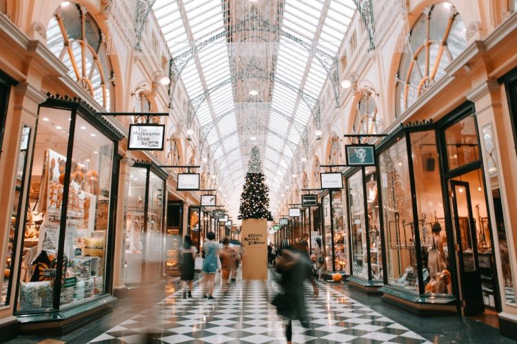 shopping-mall-retail