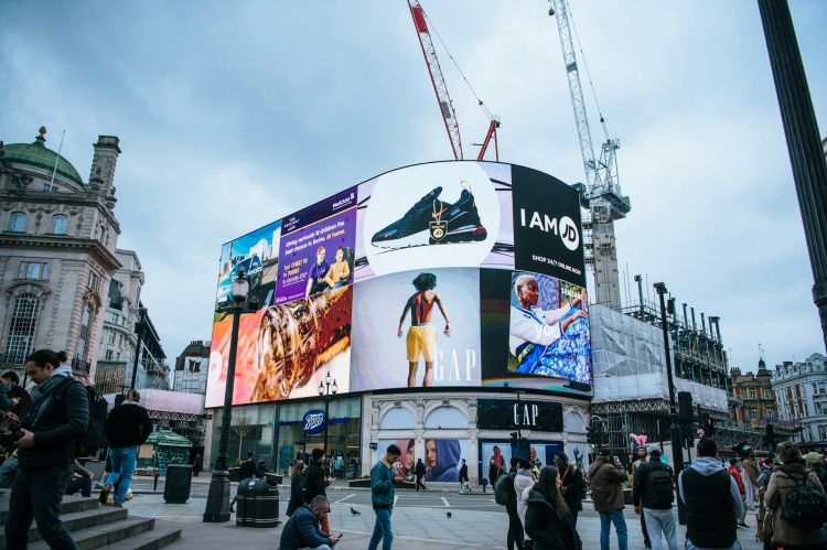 OOH advertising in London
